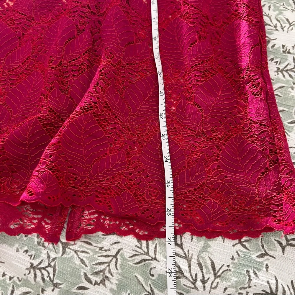 The Room Fuschia Pink Floral Lace Pencil Skirt Size M